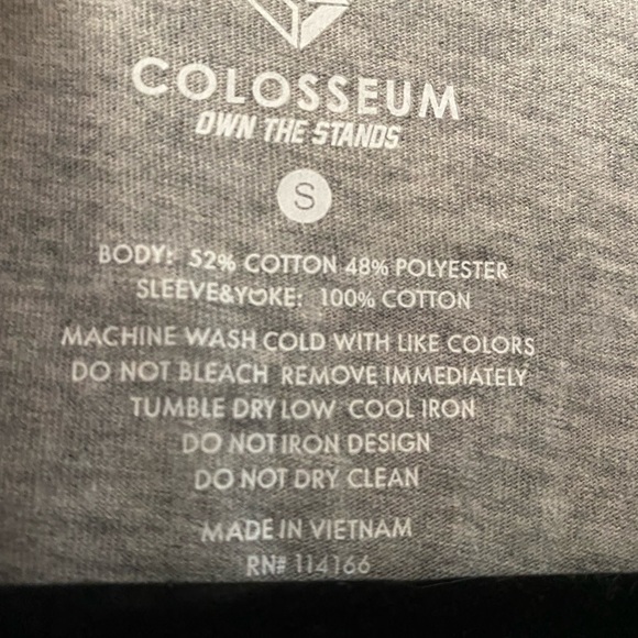 IU graphic tshirt, adorable, woman’s sz small, EUC - Picture 4 of 5